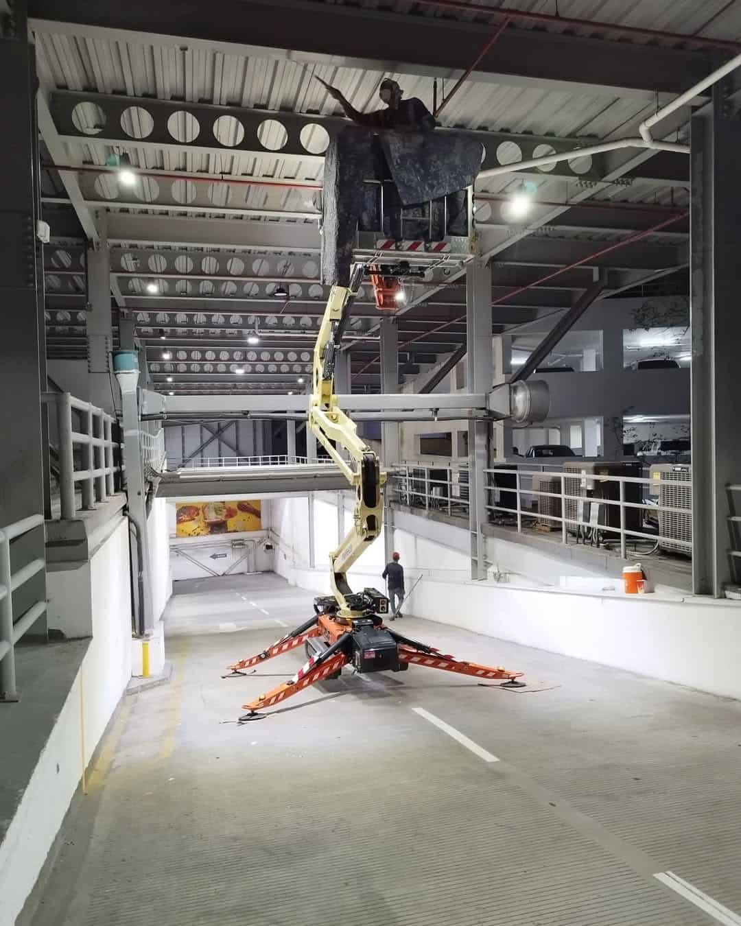 Mantenimiento en edificio de estructuras metalicas